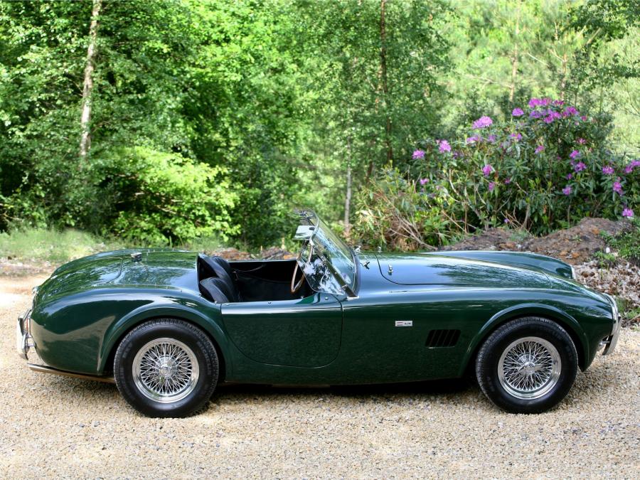  AC Cobra (Mk II) 1963 года  (фото 9 из 32)